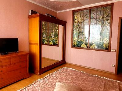 квартира за адресою Середньофонтанська вул., 19б