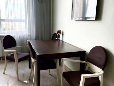 квартира за адресою Миколи Бажана просп., 12