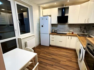 квартира за адресою Академіка Глушкова просп., 9-Д