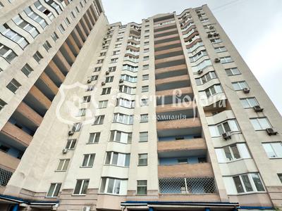 комерційна за адресою Драгоманова вул., 1-А