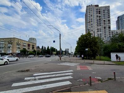 квартира за адресою Івана Крамського вул., 4