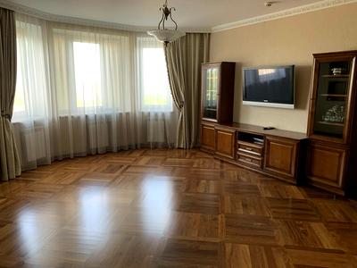 квартира по адресу Николая Амосова ул., 4