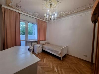 квартира за адресою Панаса Мирного пров., 11