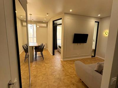 квартира за адресою Домбровського вул., 75