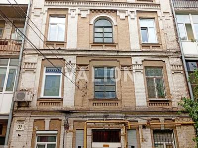 квартира за адресою Межигірська вул., 32