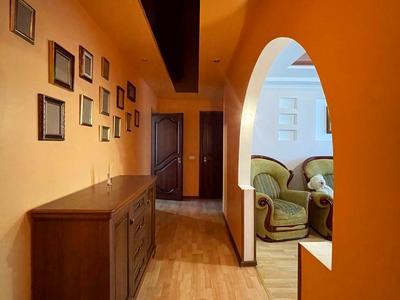 квартира за адресою Міцкевича вул., 5