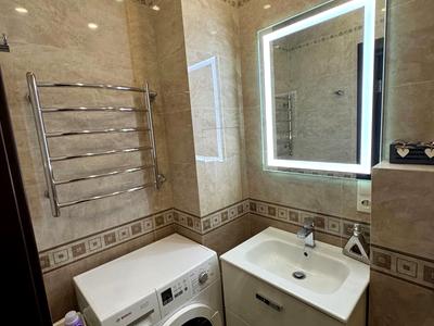 квартира за адресою Анни Ахматової вул., 45