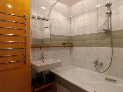 квартира за адресою Миколи Амосова вул., 4