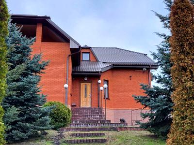будинок за адресою Гідності