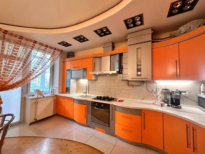 квартира по адресу Александра Олеся ул., 24
