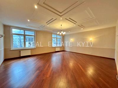 квартира по адресу Круглоуниверситетская ул., 3-5