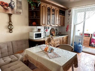 квартира за адресою Анни Ахматової вул., 3-А