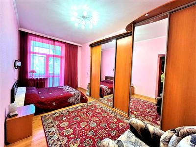 квартира по адресу Победителей ул., 4