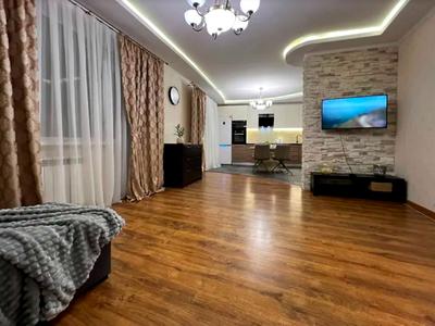 квартира за адресою Дніпровська набережна вул., 19