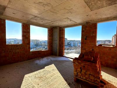 квартира за адресою Кирила Студинського вул., 4