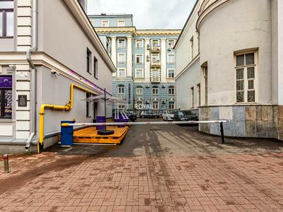 комерційна за адресою Богдана Хмельницького вул., 9