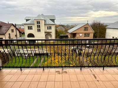 будинок за адресою Вільна