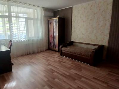 квартира за адресою Анни Ахматової вул., 22