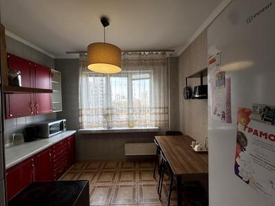 квартира за адресою Академіка Глушкова просп., 23