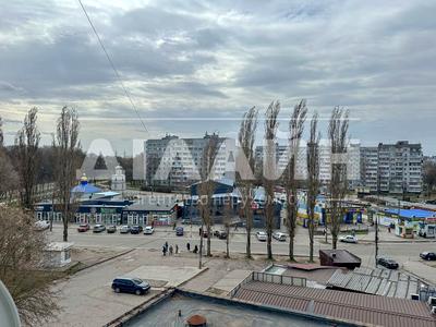 квартира за адресою Вороніхіна вул., 19