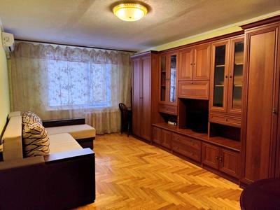 квартира за адресою Київ, Драгоманова вул., 44-А
