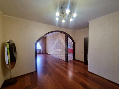 квартира за адресою Українська вул., 6-А