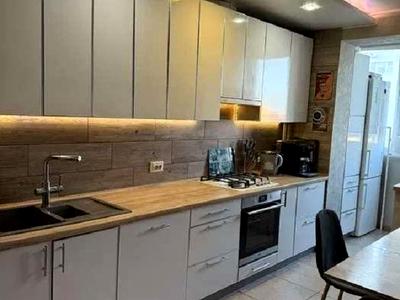 квартира за адресою Академіка Сахарова вул., 40
