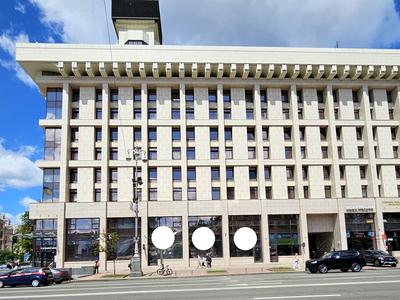 комерційна за адресою майдан Незалежності пл., 2