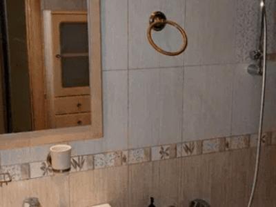 квартира за адресою Тарасівська вул., 23/25
