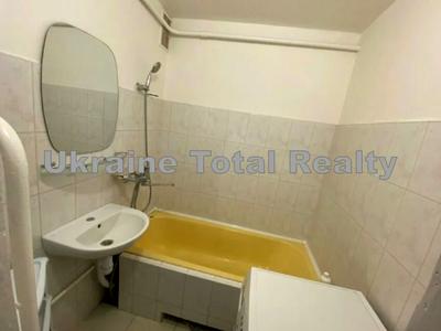 квартира за адресою Анни Ахматової вул., 17