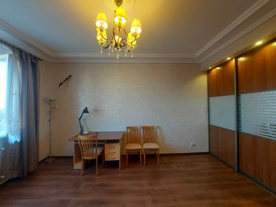 квартира за адресою Небесної Сотні просп. (Маршала Жукова), 3