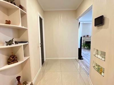 квартира за адресою Братів Горобців вул. (Дмитра Кедріна), 53-А