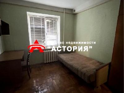 квартира за адресою Героїв Крут вул. (12 Квітня), 63