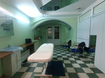 комерційна за адресою Володимира Івасюка просп. (Героїв Сталінграду), 20
