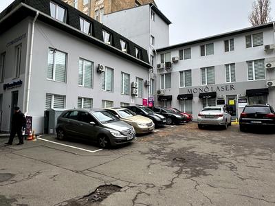 коммерческая по адресу Пушкінська, 20