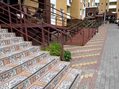 квартира за адресою Сергія Данченка вул., 3
