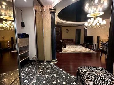 квартира за адресою Євгена Коновальця вул. (Щорса), 32-Г