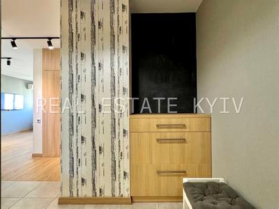 квартира за адресою Любомира Гузара просп. (Космонавта Комарова), 46-Б