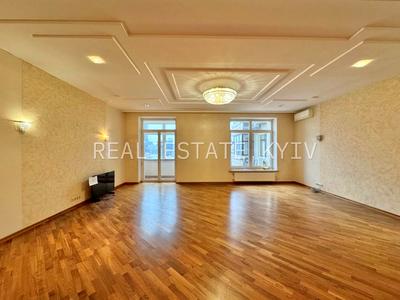 квартира по адресу Круглоуниверситетская ул., 3-5