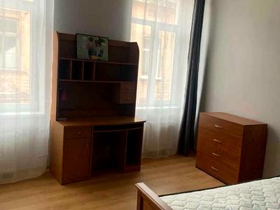квартира за адресою Михальчука, 4