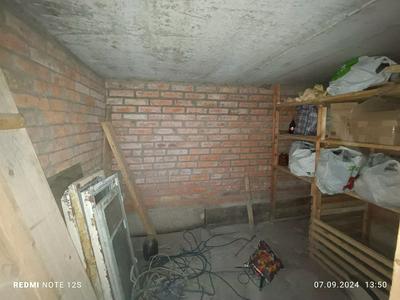 будинок за адресою Вишнева