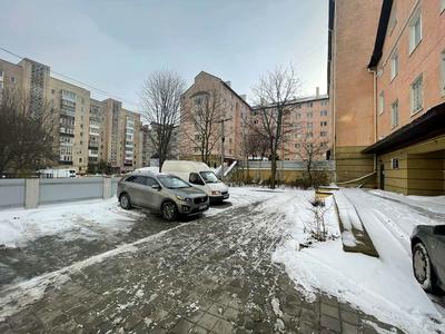 коммерческая по адресу Леся Курбаса ул., 7