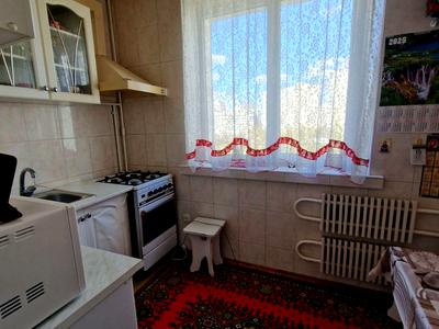 квартира за адресою Яни Червоної вул. (Родникова), 3