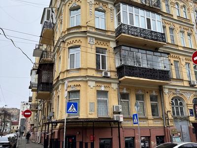 комерційна за адресою Мала Житомирська вул., 16/3