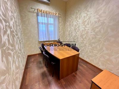 комерційна за адресою Академіка Палладіна просп., 20
