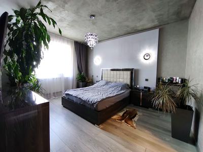 квартира по адресу Ревуцкого ул., 9