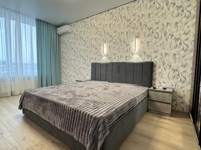 квартира за адресою Причальна вул., 12