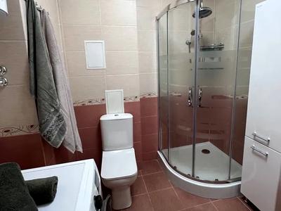 квартира за адресою Дніпровська набережна вул., 19