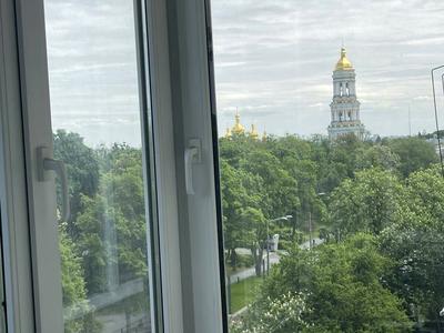 квартира за адресою Лаврська вул. (Січневого Повстання), 4
