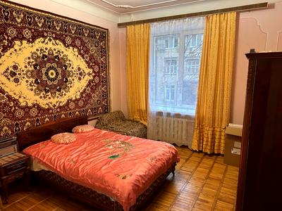квартира за адресою Київ, Дмитра Годзенка вул. (Глазунова), 3